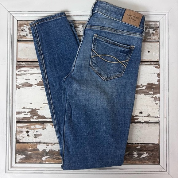 Abercrombie and Fitch 25/29 jeans. Girls women’s #312 - Picture 5 of 9